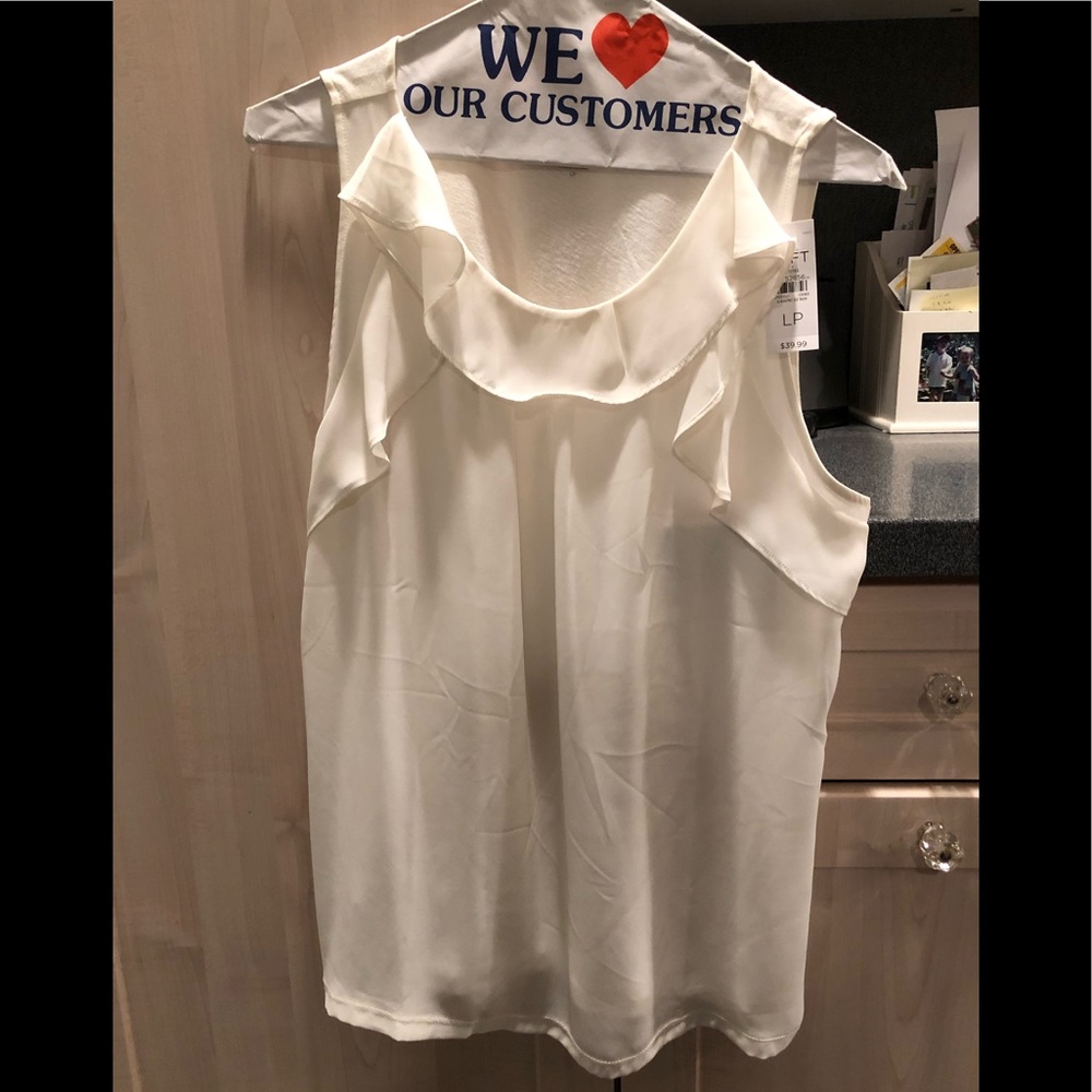 Ruffle sleeveless top